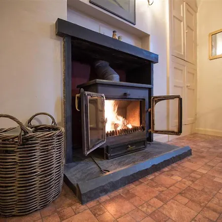 3 Bed In Ambleside Oc-gl046 *